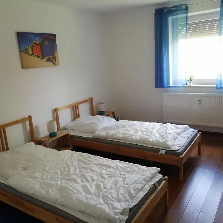 Ferienwohnung Fur 2 Personen 2 Kinder Ca 55 M In Burgau, Schwaben Schwaben Bayern - A81949 Apartamento *