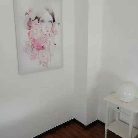 Apartamento Ferienwohnung Fur 2 Personen 2 Kinder Ca 55 M In Burgau, Schwaben Schwaben Bayern - A81949